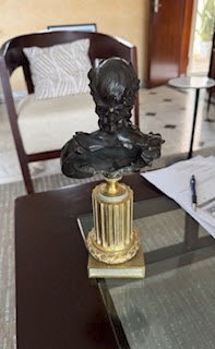 Buste de femme, image 3/4