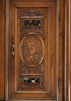 Armoire à deux corps et à décor de plaques de marbre, image 7/11