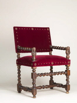 Fauteuil à décor de têtes de femmes, image 4/9