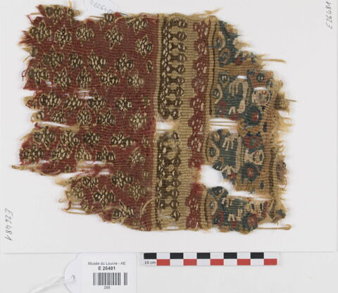 décor de textile ; fragment