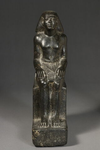 statuette