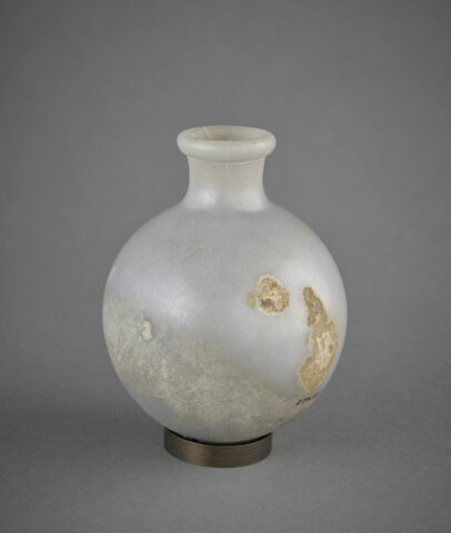vase, image 2/3