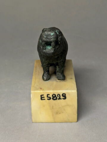 figurine, image 3/5