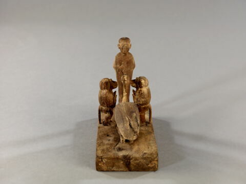 figurine, image 3/5
