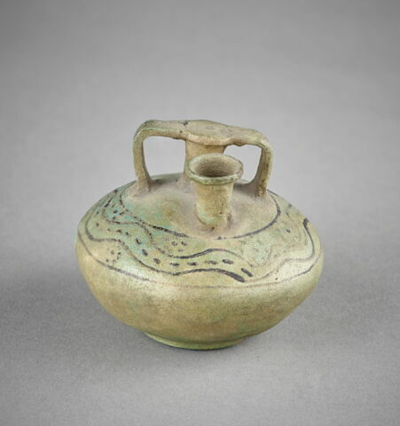 vase à étrier, image 2/5