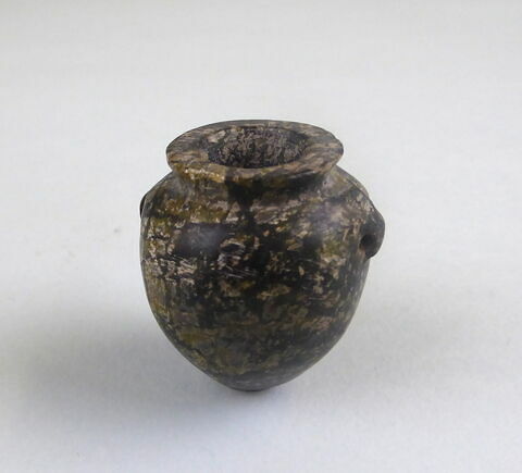 pot, image 2/2
