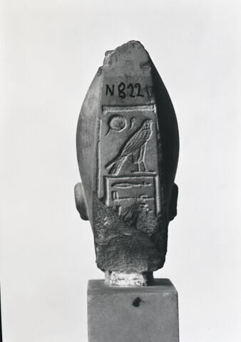 figurine ; statue, image 3/5