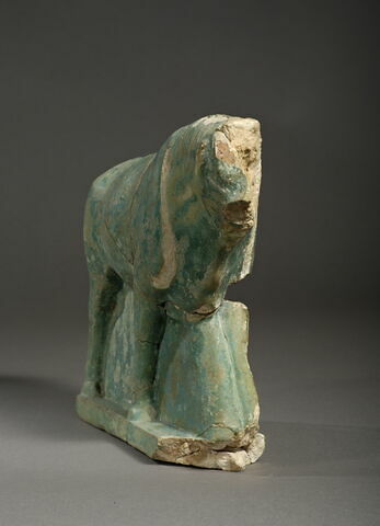 statue, image 3/5