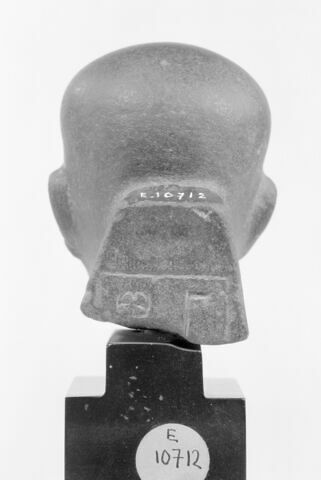 statue, image 11/11