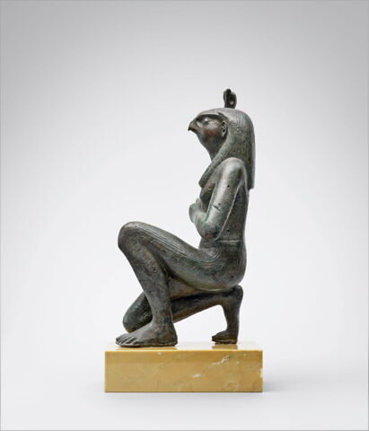 figurine, image 4/6