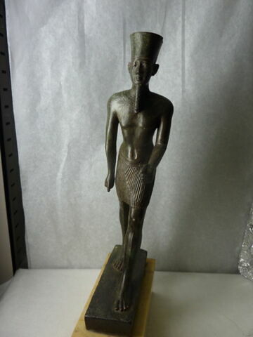 figurine
