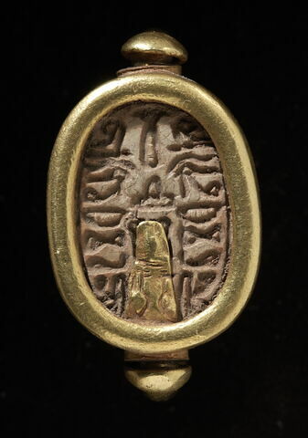 bague à chaton cerclé ; bague en anneau renflé ; bague à butées ; scarabée, image 2/2