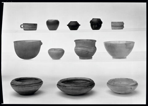 coupelle à lèvre surélevée, image 2/2
