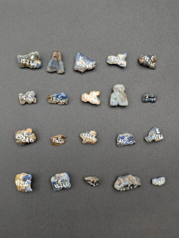 figurine  ; perle, image 2/2