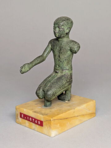 figurine de donateur
