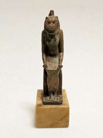 figurine, image 2/5