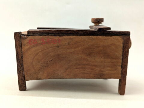 coffre rectangulaire à pieds ; coffret à couvercle à glissière, image 4/5