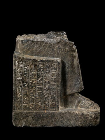 statue, image 4/6