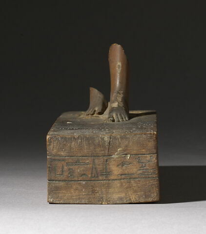 statue ; socle de statue, image 3/5