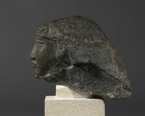 statue cube, image 2/9
