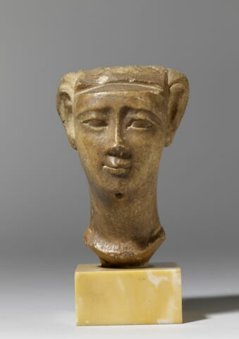 statuette