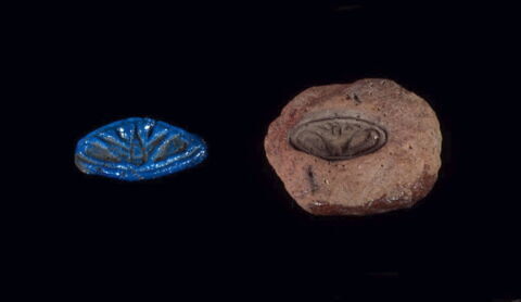 moule ; chaton de bague