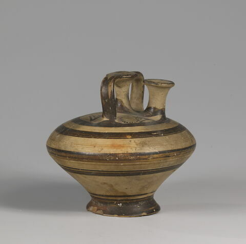 vase à étrier, image 2/2