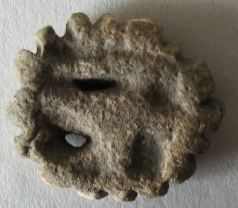 amulette oudjat circonscrit ajouré