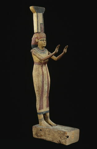 statue, image 4/9