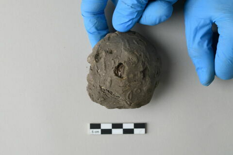 bouchon de jarre en calotte ; empreinte de sceau, image 3/5