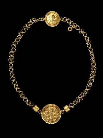 collier à pendentif