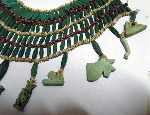 collier à 4 rangs ; perle en olive ; amulette, image 4/7