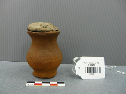 pot  ; couvercle de vase, image 1/1