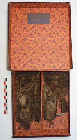 paire de chaussures ; fragments, image 2/2