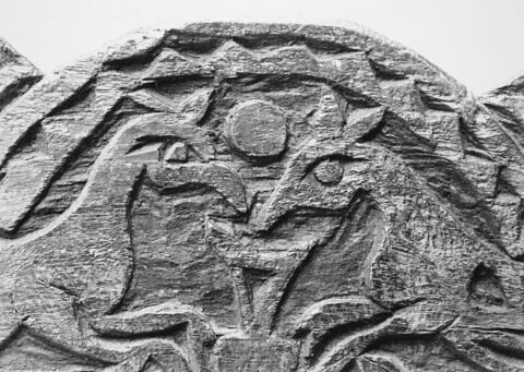coffre  ; panneau de meuble, image 2/2