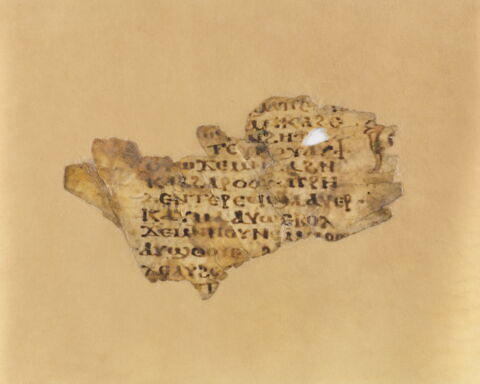 feuillet de codex ; deux fragments recollés