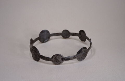 bracelet en anneau à médaillons, image 2/3