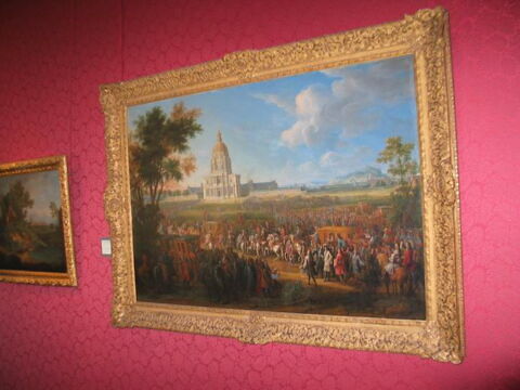 Vue de l'église de l'Hôtel royal des Invalides, que Louis XIV et sa suite viennent visiter, image 2/2