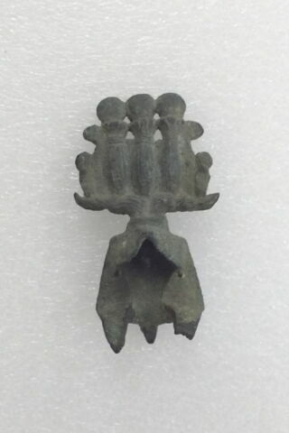 statue, image 2/3
