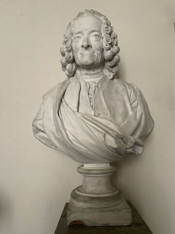 Voltaire d'après le buste de la Comédie française