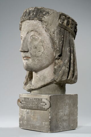 Tête de Vierge voilée et couronnée, image 7/15