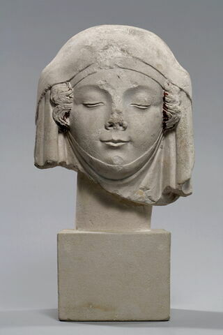 Tête de femme aux yeux clos