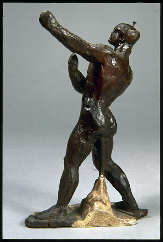 Homme nu debout, image 7/8