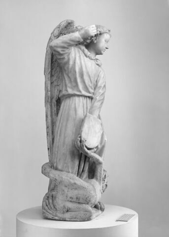 Saint Michel terrassant le Démon, image 13/19