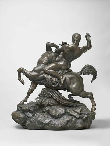 Thésée combattant le centaure Biénor, image 3/12