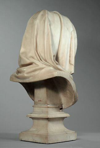 Vestale, image 7/11