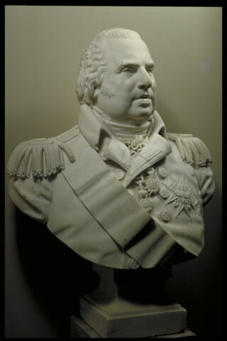 Louis XVIII en costume militaire, image 8/9