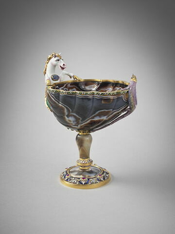 Coupe en forme de coquille, image 2/5