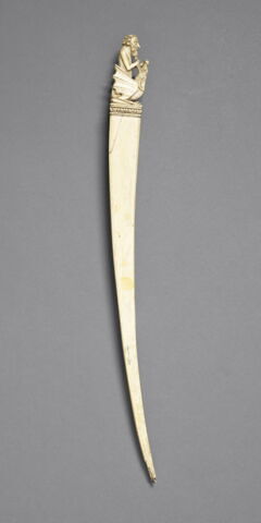 Gravoir : homme luttant contre un dragon, image 2/3