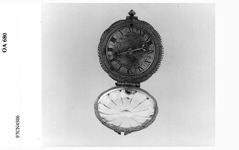 Montre ronde polylobée, image 4/8
